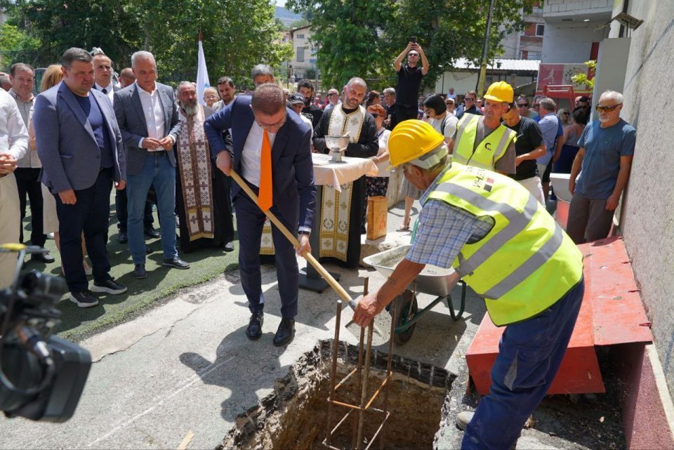 Shtipi me qendër sportive, Mickoski e vuri gurin e themelit në ditën e parë të punës