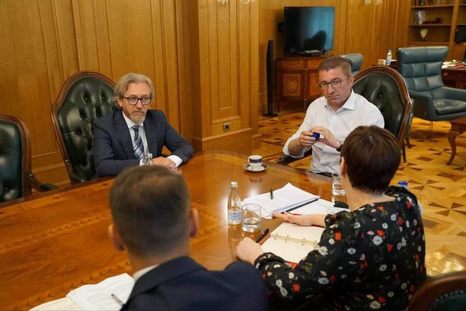 Mickoski-Limani-Koçovska diskutojnë planin për rritjen e pensioneve