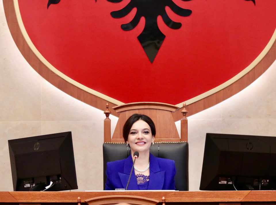 Shqipëri: Elisa Spiropali zgjidhet kryetare e Kuvendit me 75 vota pro