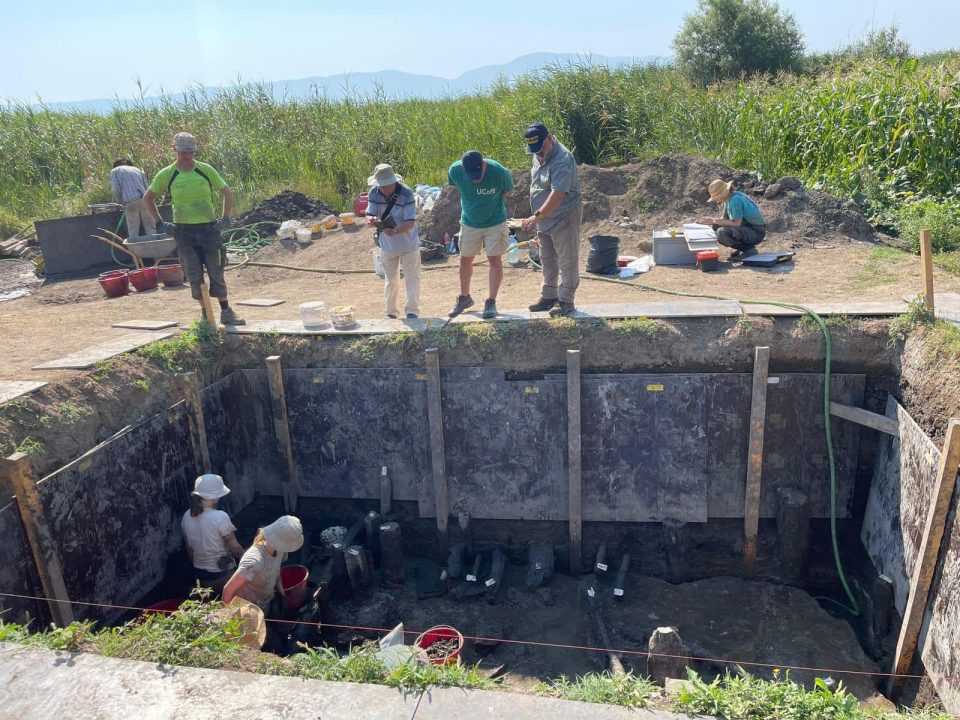 Nisin kërkimet arkeologjike me ekipin shqiptaro-zviceran në fshatin Lin në Liqenin e Ohrit