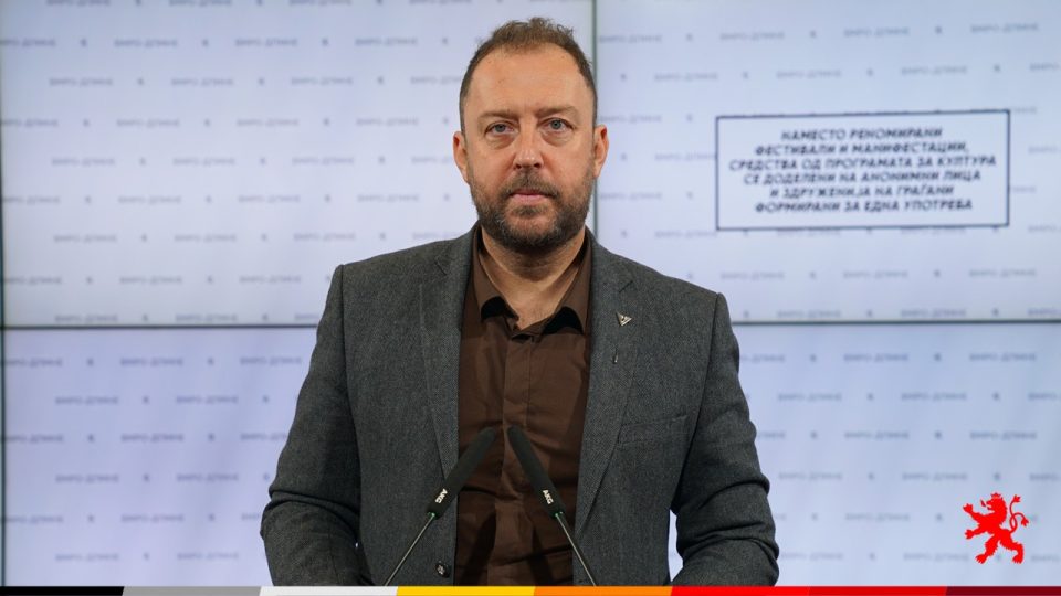 Ministri Lutkov thotë se 34 artistët e Ansamblit Shqiptar së shpejti do të kthehen në punë