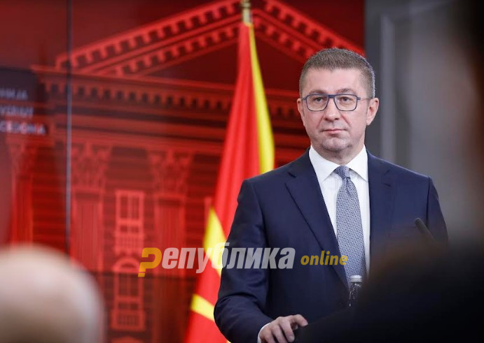 Mickoski: Planifikojmë të jemi qendra e korridoreve rrugore, energjetike dhe hekurudhore në rajon