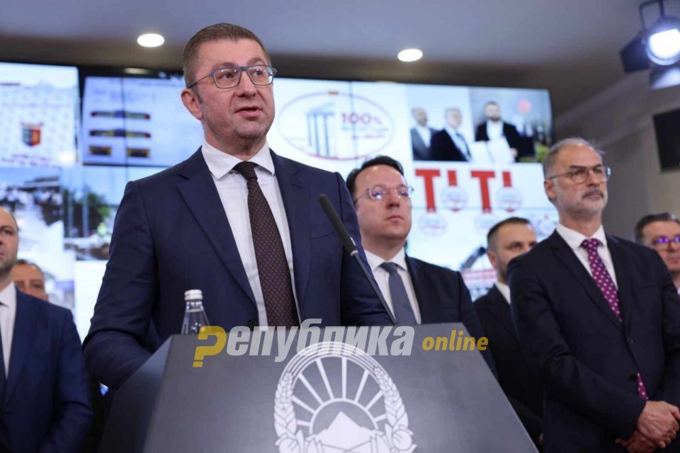 Mickoski: Për 100 ditë realizuam, miratuam ose filluam mbi 100 projekte