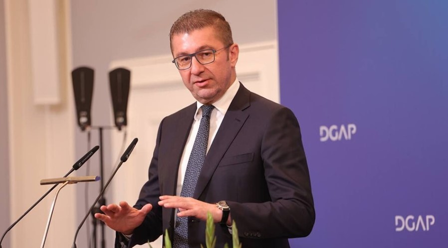 Mickoski: Është e kotë t’i dërgohet një letër BE-së tani, për të filluar procesin e ndryshimeve kushtetuese, Parlamenti bullgar duhet të ratifikojë Marrëveshjen për anëtarësim