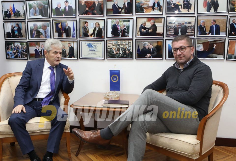 Mickoski: Partnerët ndërkombëtar janë të shqetësuar se Ahmeti dhe BDI janë faktor jostabiliteti në vend