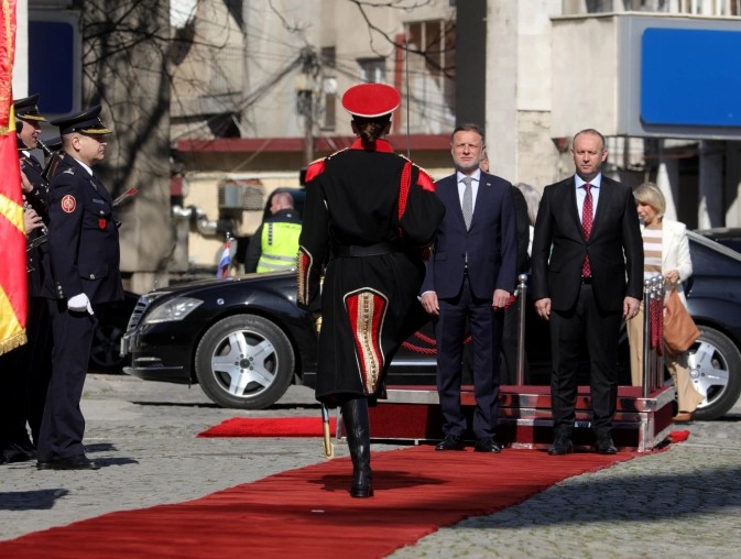 Kryeparlamentari Gashi priti në Shkup homologun e tij kroat, Gordan Jandrokoviq