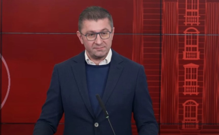 Mickoski pas takimit me Stojanoskin dhe Durmishin: Nesër fillon kontrolli në terren i të gjithë subjekteve