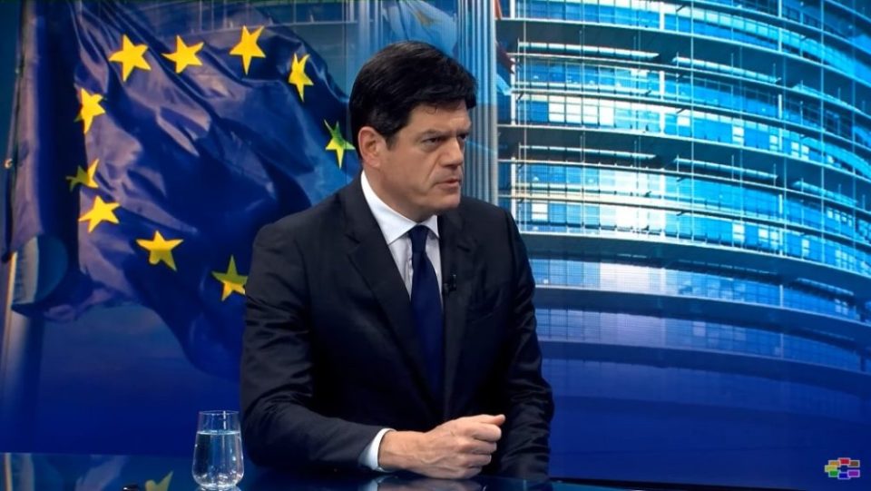 Ambasadori i Bashkimit Evropian për vizitë në Veles