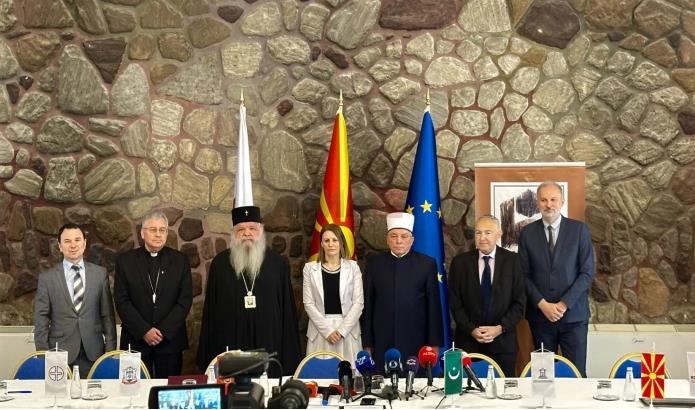Krerët e bashkësive fetare nënshkruan Deklaratë ndaj ekstremizmit të dhunshëm