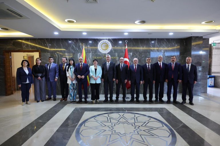 Maqedonia dhe Turqia thellojnë bashkëpunimin doganor