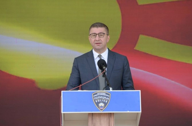 Mickoski: Mesazhet “do ta rregullojmë” dhe “do të telefonoj” ishin më të zhurmshme se ligji, ajo koha ka mbaruar