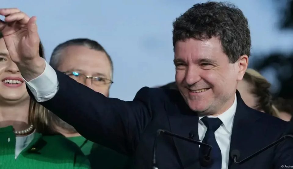 Proevropiani Dan fiton zgjedhjet presidenciale në Rumani
