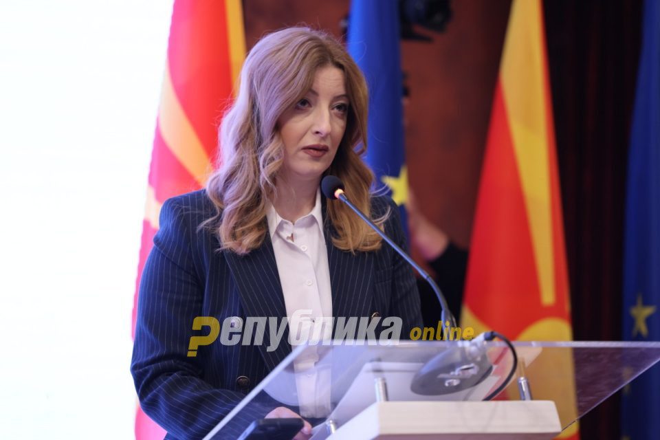 Arsovska i ofroi para Latasit për të rrëzuar Mickoskin