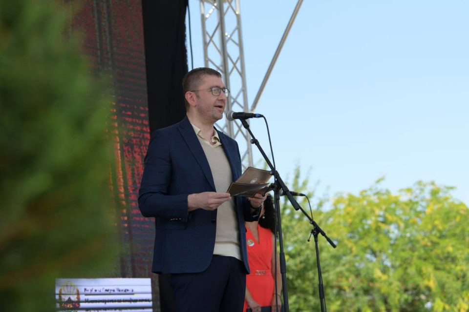 Mickoski: Bujqësia është prioritet strategjik i kësaj Qeverie