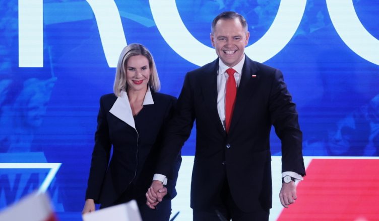 Zgjedhjet presidenciale në Poloni, nacionalisti Nawrotski del fitues
