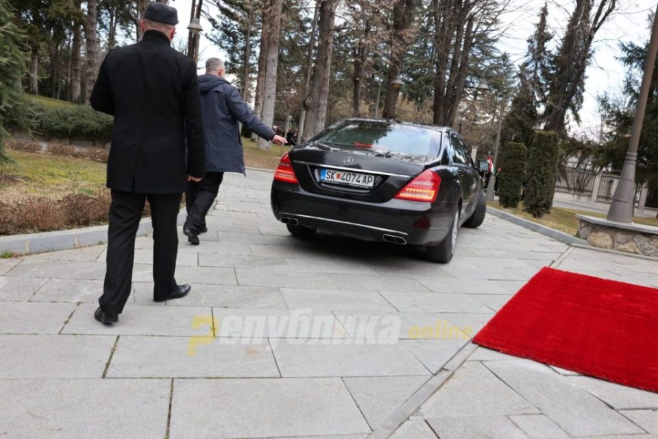 Tomovski: Gjatë periudhës së verës, të gjitha automjetet zyrtare do të shënohen