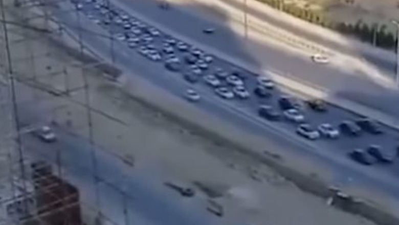 Radhë të gjata makinash në dalje të Teheranit, qytetarët largohen pas paralajmërimit të ushtrisë izraelite