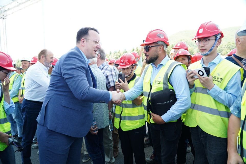 Nikolloski: Një pjesë tjetër e autostradës Kërçovë-Ohër do të hapet në fund të verës