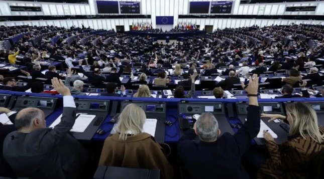 Parlamenti Europian miratoi Raportin për Maqedoninë  por fshiu gjuhën dhe identitetin maqedonas