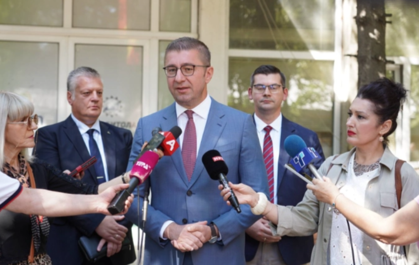 Mickoski: Po përgatitemi seriozisht për zgjedhjet lokale, opozita do të duhet të ristrukturohet