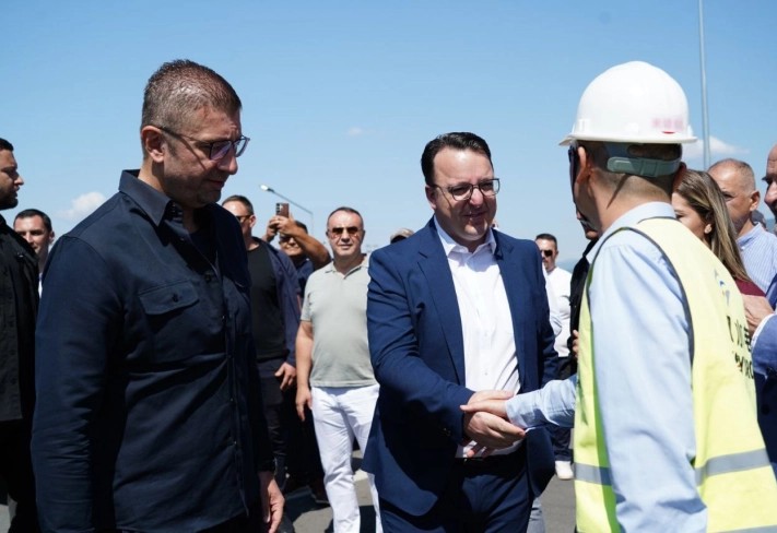 Nikolloski: Deri tani, 34 kilometra të autostradës Kërçovë-Ohër janë në përdorim aktiv, dy aeroportet do të lidhen me autostradë